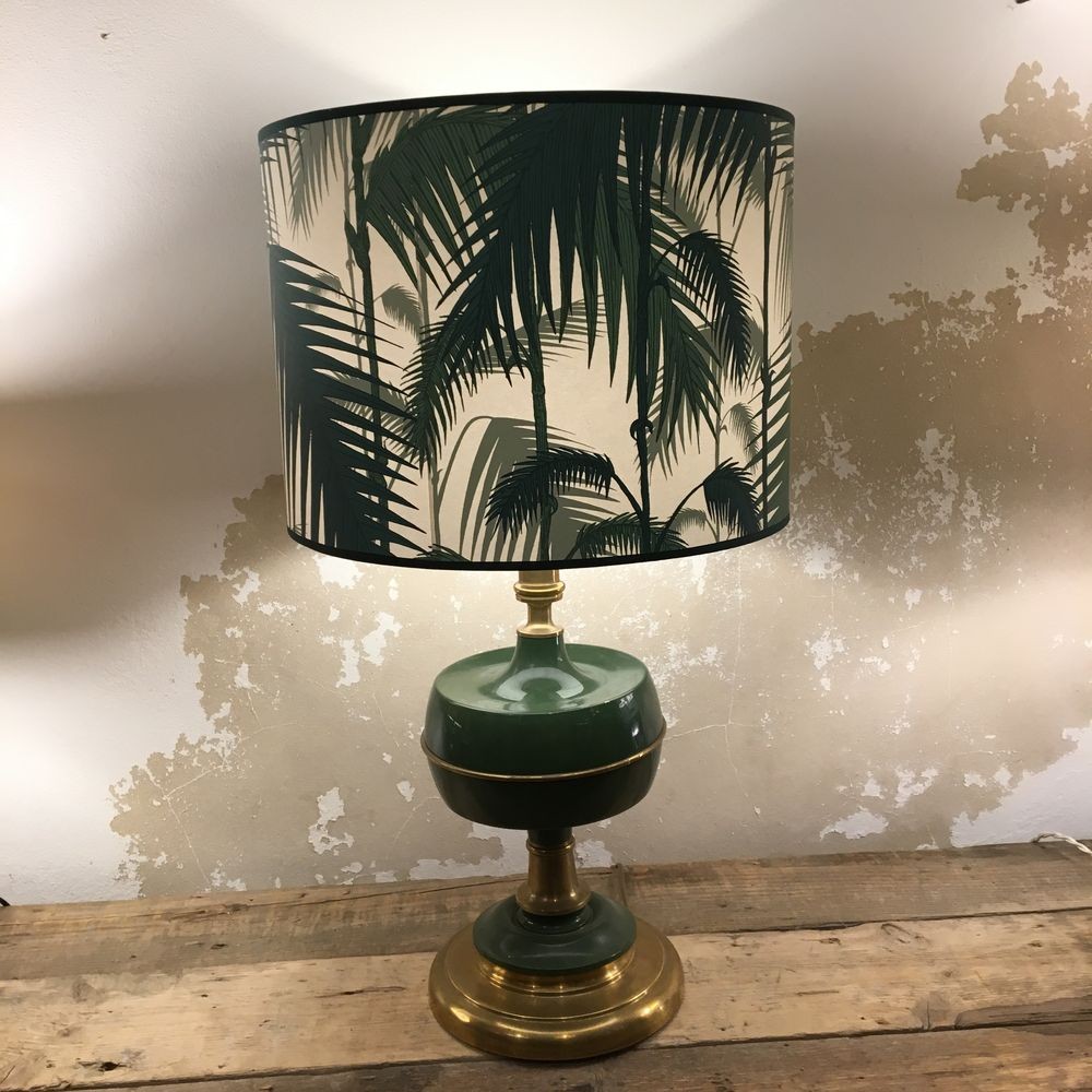 palmiers sur lampe verte